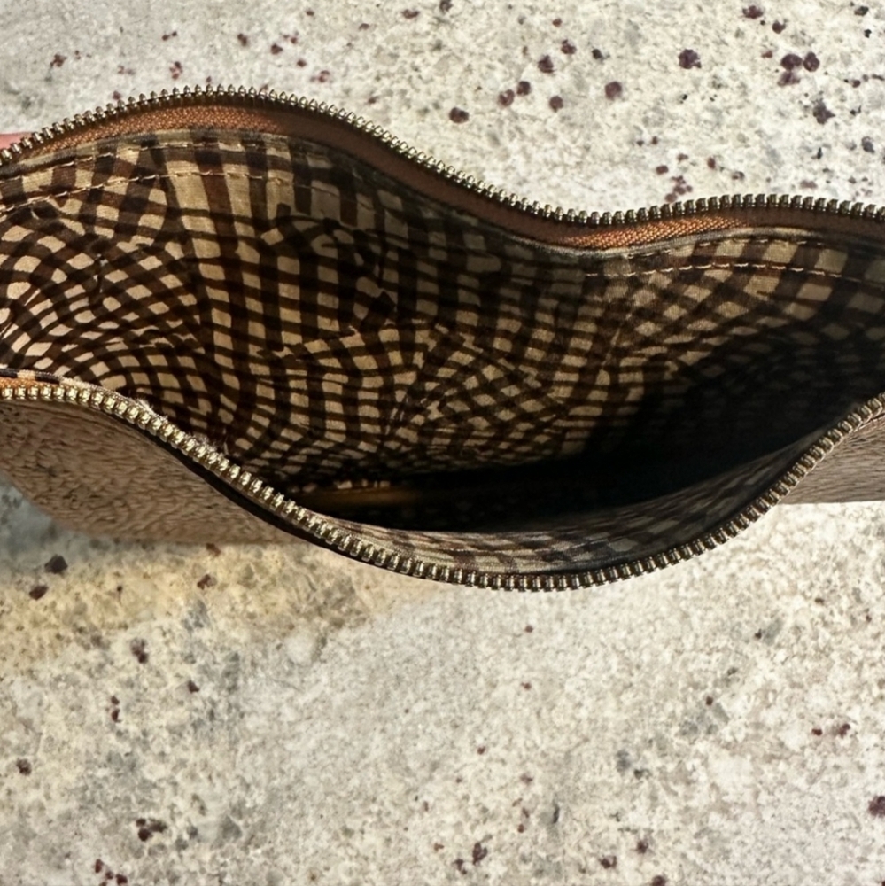 Unisex MCM Visetos Pouch - Picture 3 of 7